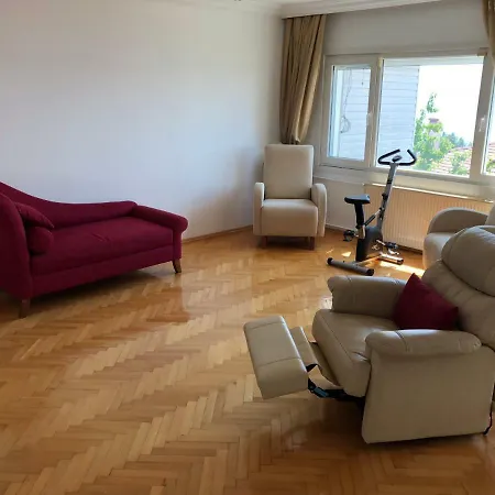Deniz Manzarali 4 Katli Villa.