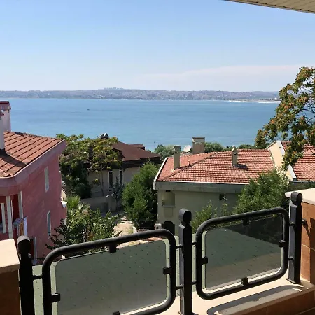 Deniz Manzarali 4 Katli Villa. *