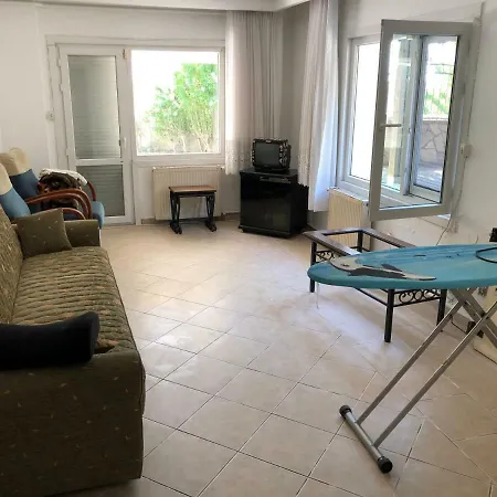 Deniz Manzarali 4 Katli Villa. Villa