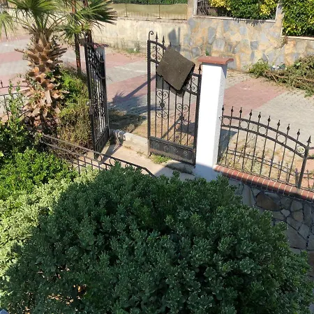 Deniz Manzarali 4 Katli Villa. * Büyükçekmece