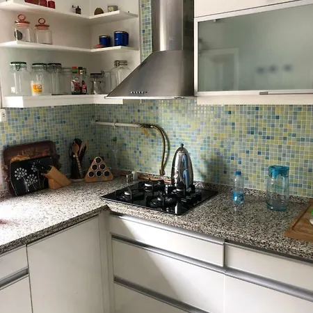 Deniz Manzarali 4 Katli Villa. Büyükçekmece